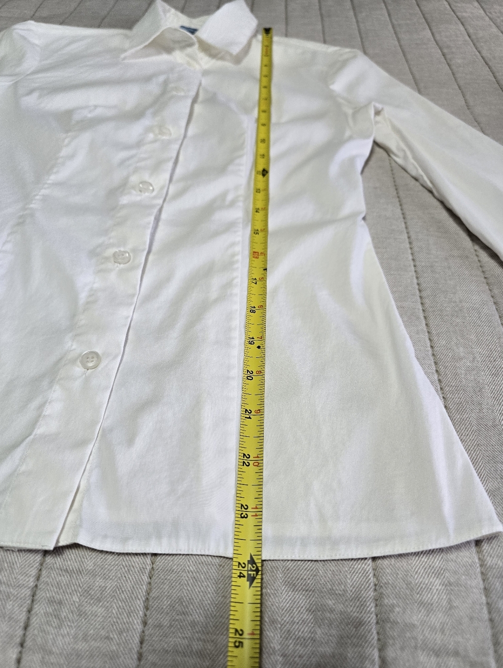 PRADA Classic Poplin Button Down Blouse - Tailored Fit - Picture 8 of 10